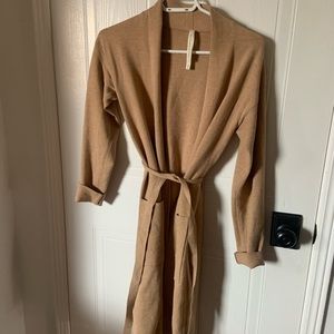 Babaton Sweater, Excellent Condition!! Purchased from Aritzia.